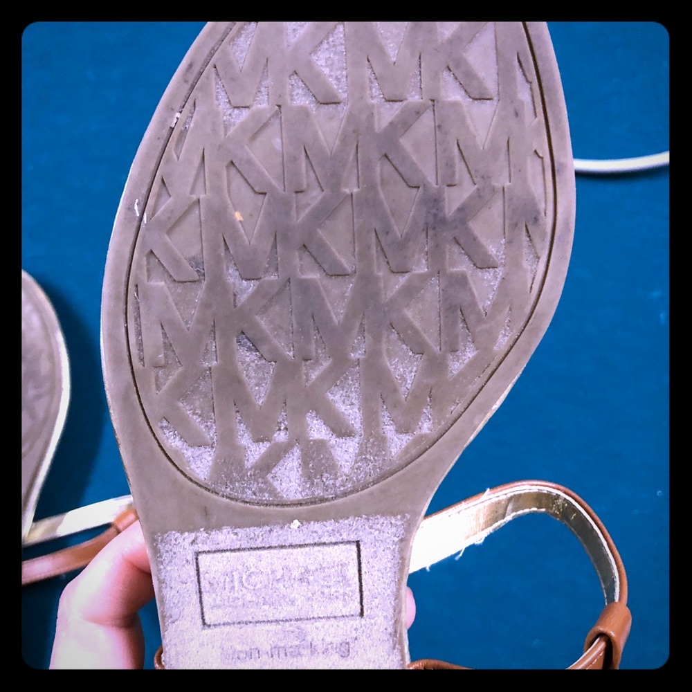 Sandal